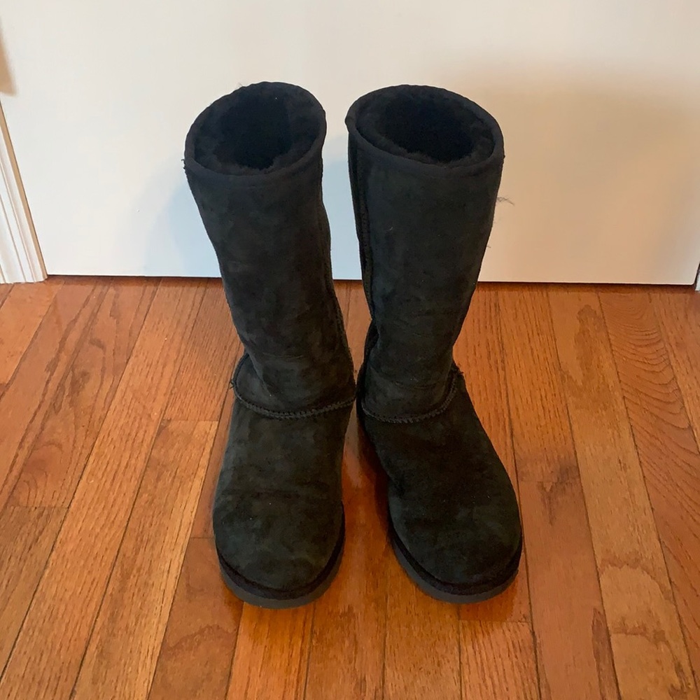 UGG Australia classic tall II black boots 8 -classic tall II runs big (9)